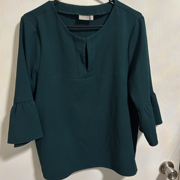 Ellie Kai Charlotte Textured Crepe Belle Sleeve Size XL Green Notched V-Neck - Picture 8 of 8